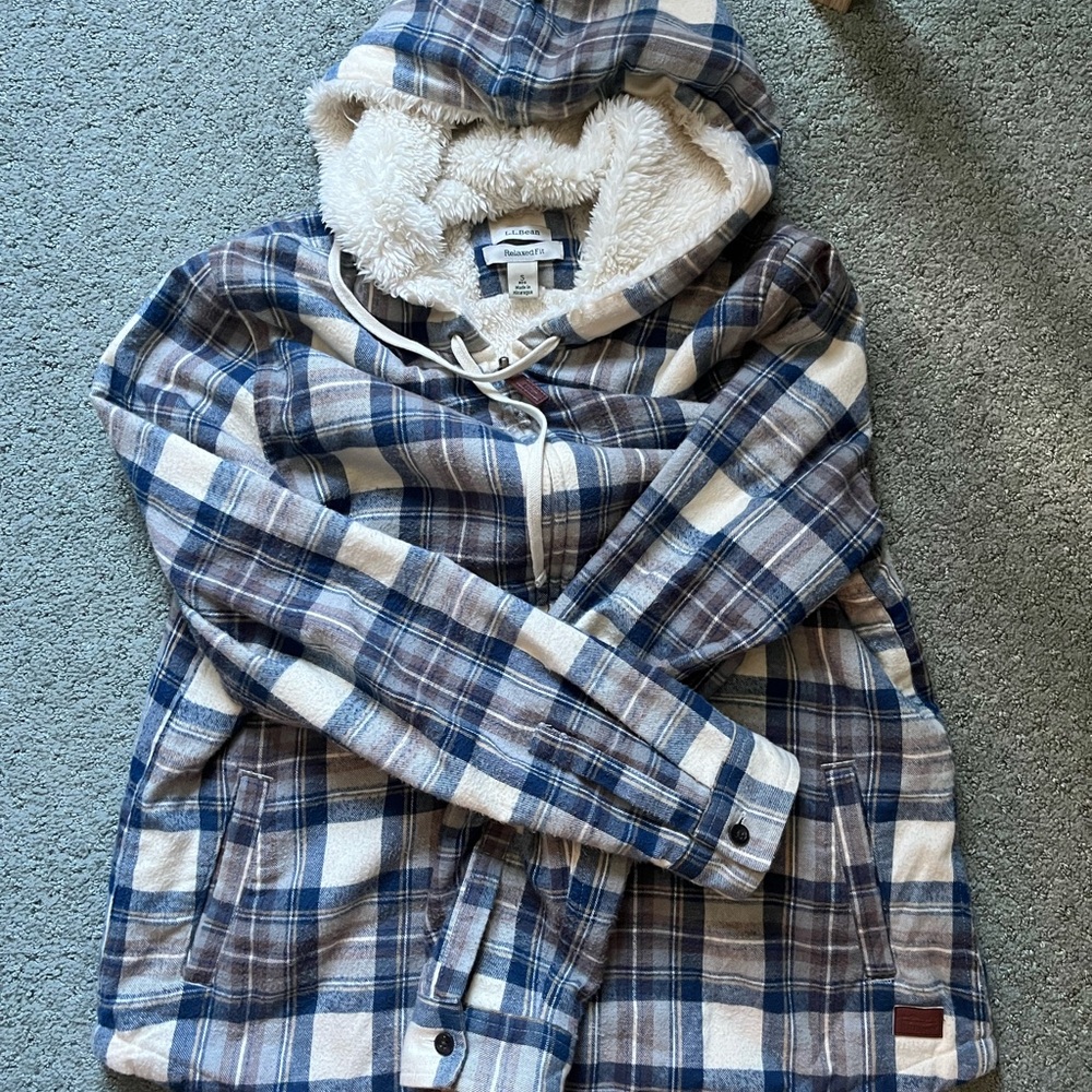 LL BEAN Hooded plaid fluffy jacket